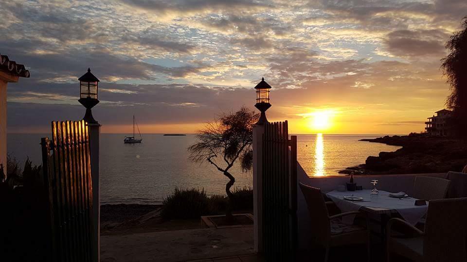 Hostal Restaurante Playa Colonia de Sant Jordi Exterior photo