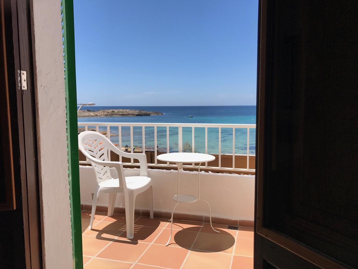 Hostal Restaurante Playa Colonia de Sant Jordi Exterior photo